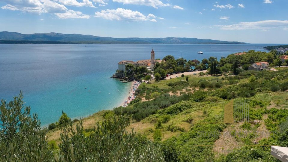 Exklusive Villa nur 100 Meter vom Strand entfernt in Bol, Insel Brač!