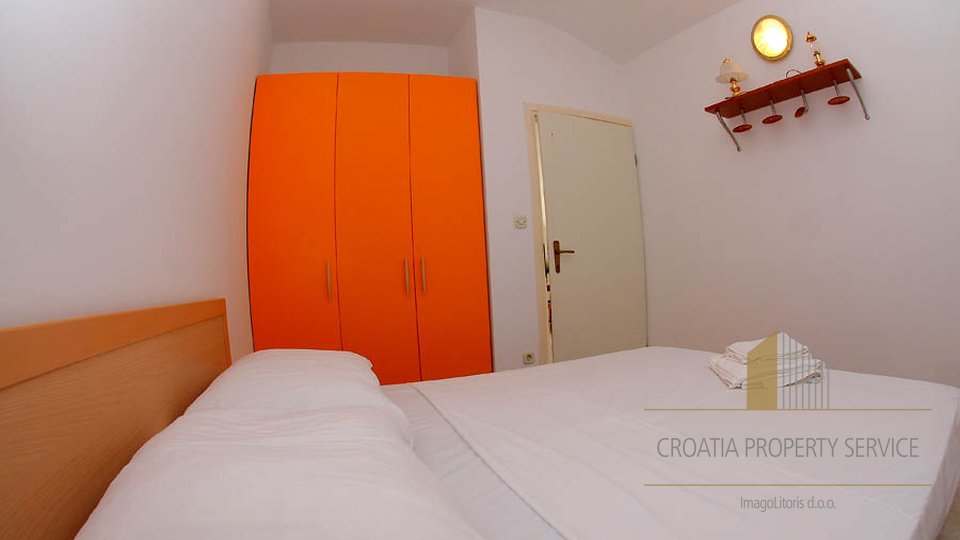 Čudovita apartmajska hiša 100 m od morja na otoku Hvar!