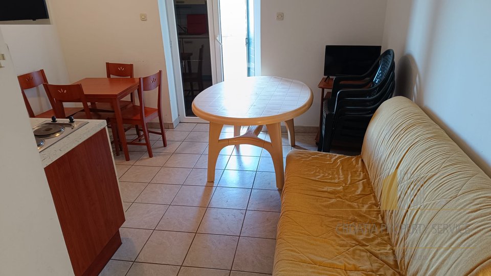 Čudovita apartmajska hiša 100 m od morja na otoku Hvar!