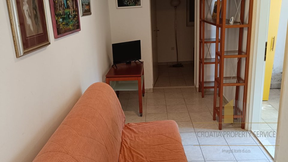 Čudovita apartmajska hiša 100 m od morja na otoku Hvar!