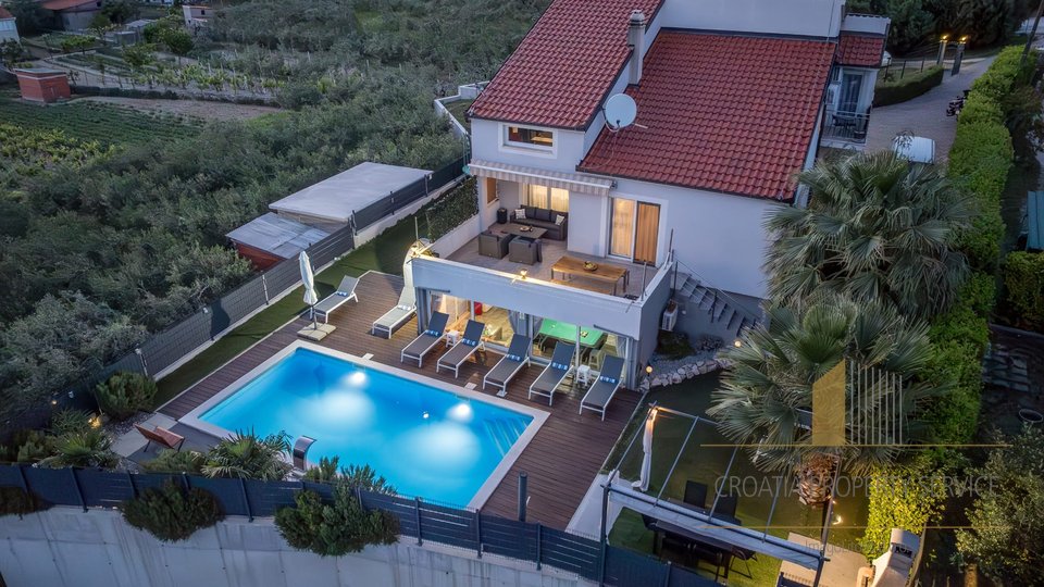 Casa, 250 m2, Vendita, Kaštel Stari