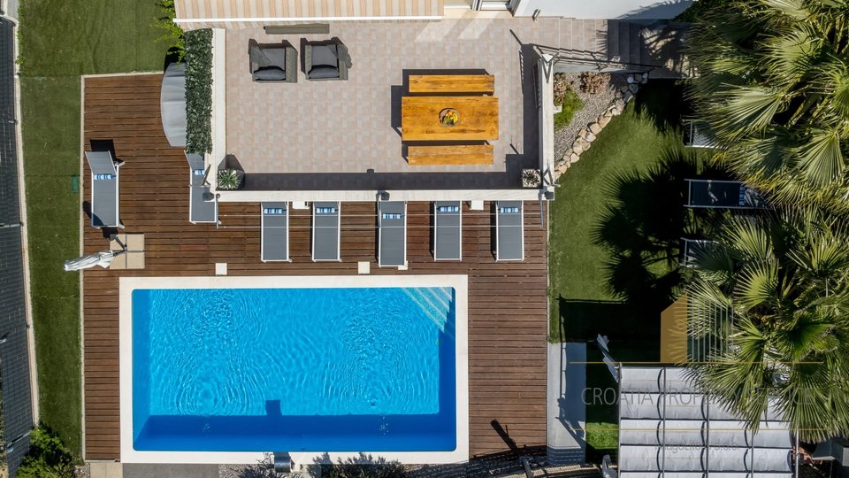 Casa, 250 m2, Vendita, Kaštel Stari