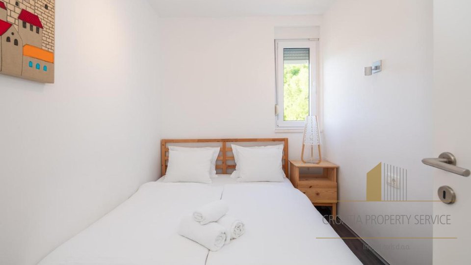 A beautiful apartment with a view of the sea on the Omiš Riviera!