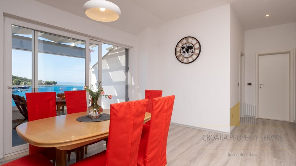 Luxury penthouse first row by the sea - Pelješac!