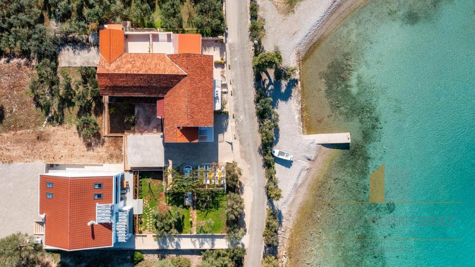 Luxury penthouse first row by the sea - Pelješac!