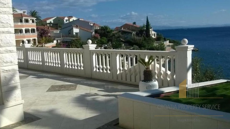 Villa in erster Reihe zum Meer in Čiovo mit wunderschönem Blick auf das Meer!