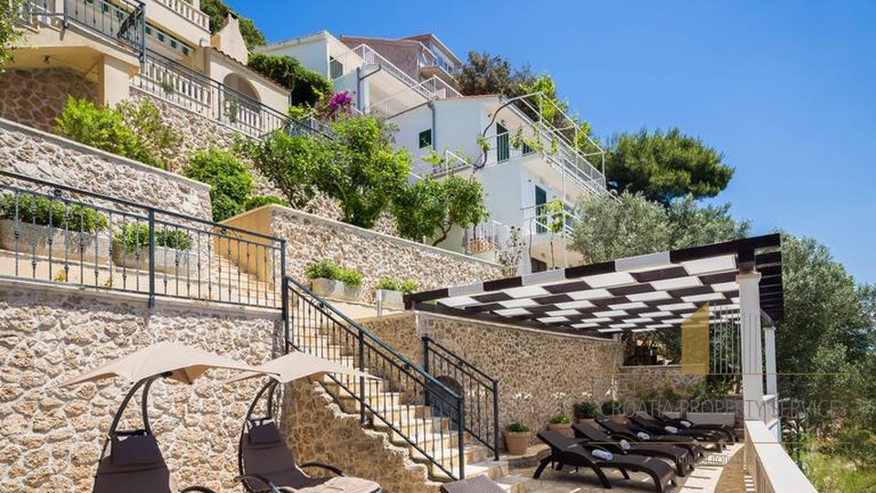 PRIVATE APARTMENT STYLE STONE VILLA FIRST TO THE SEA! OMIS!