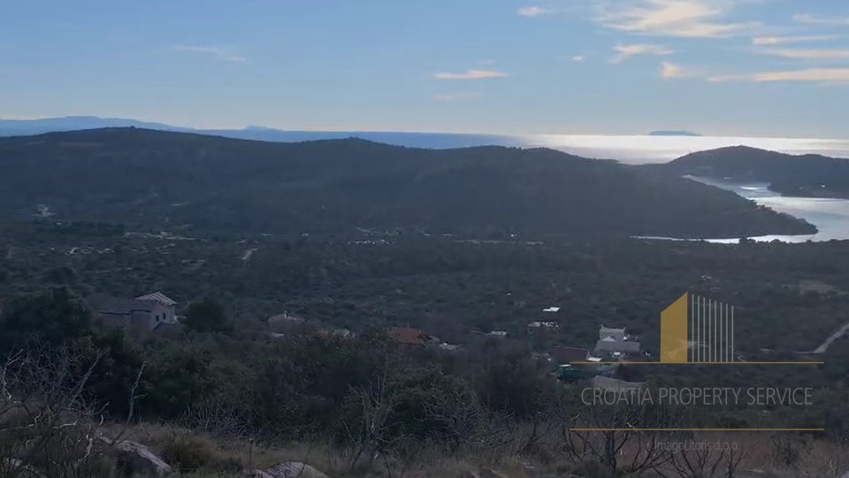 Zemljište s otvorenim pogledom na more – Idealno za luksuznu gradnju u blizini Rogoznice!