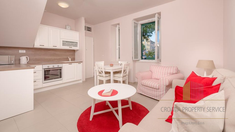 RENOVATED VILLA WITH A GARDEN IN THE CENTER OF SPLIT!