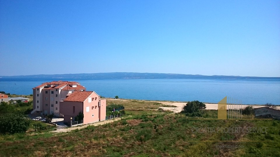 THREE BEDROOM APARTMENT WITH BEAUTIFUL OPEN VIEW LOCATED ON ŽNJAN AND WAITING FOR A NEW OWNER!