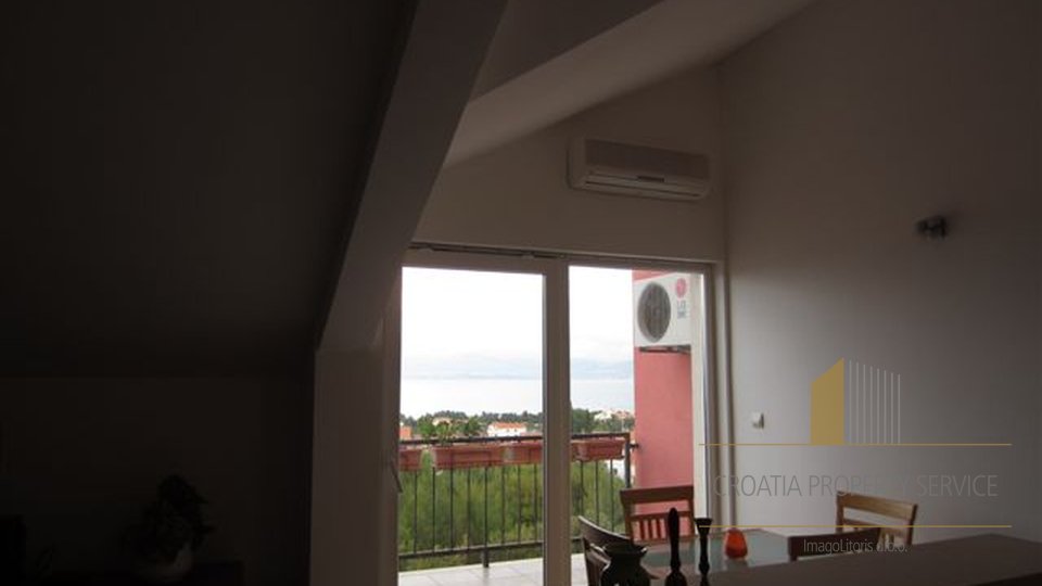 Apartment and garage for sale in Supetar, Brac!