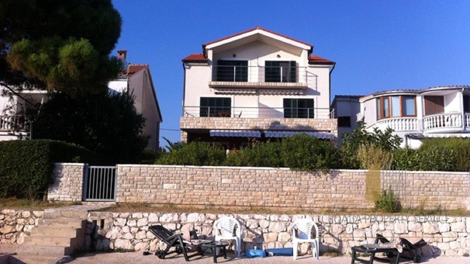 House, 450 m2, For Sale, Zadar