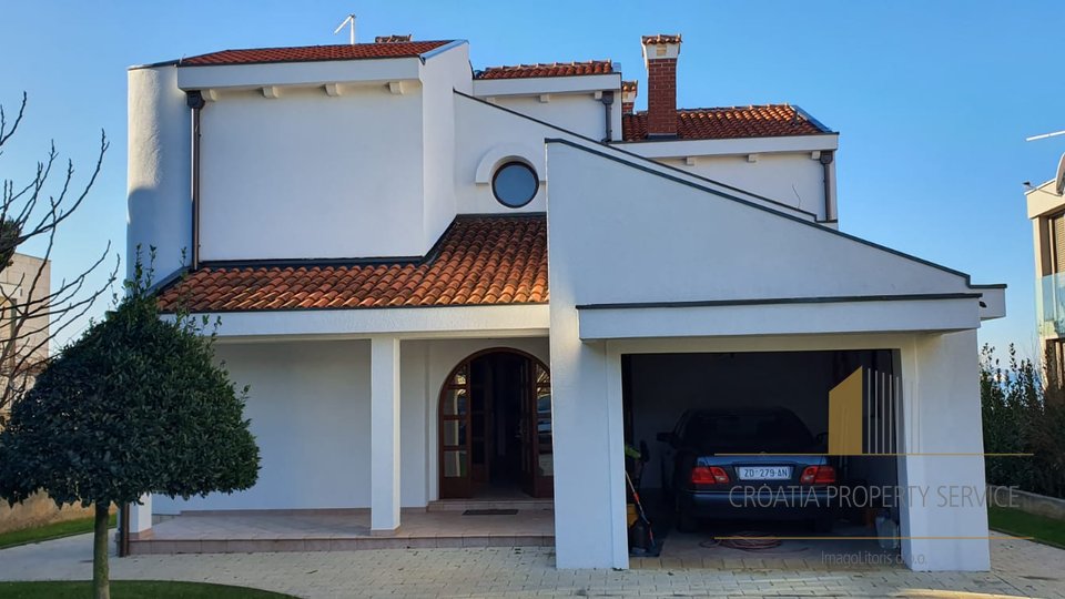 House, 300 m2, For Sale, Zadar
