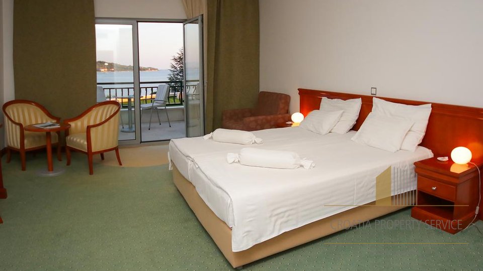 HOTEL - VILLA ON BEAUTIFUL LOCATION NEXT TO THE SEA, VODICE!