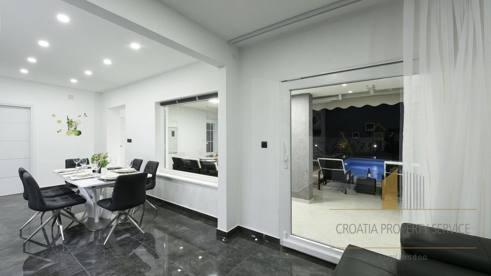 Casa, 176 m2, Vendita, Zadar