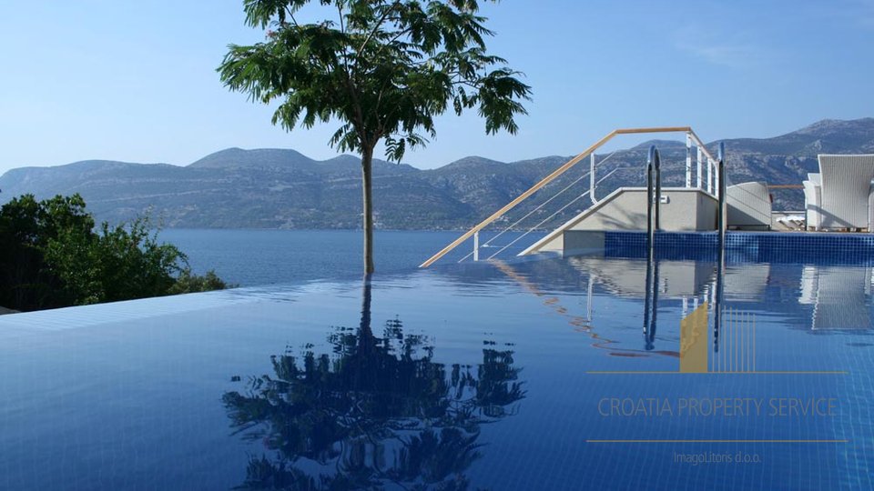 Two luxurious villas of exceptional design with a wonderful view of the sea - the island of Korčula!