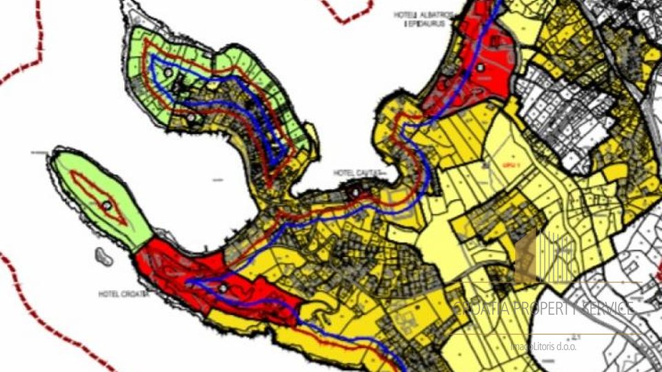 Advantageous land plot with unique location in Cavtat