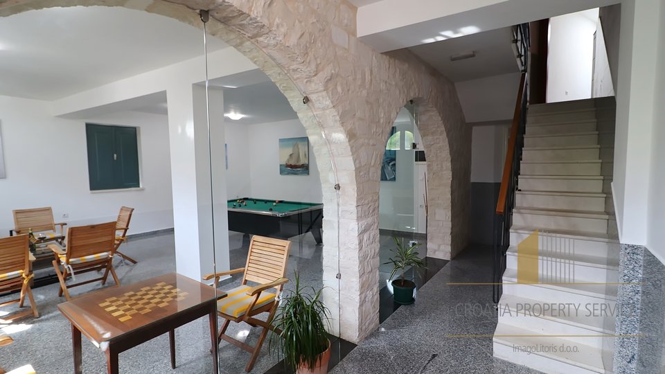 BEAUTIFUL HOUSE IN THE CENTRE OF VELA LUKA, ON THE ISLAND OF KORČULA